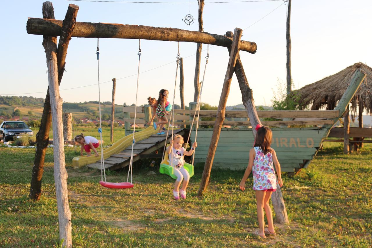 Homes Piralo 度假居 Kostajnica